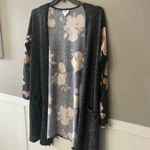 LuLaRoe Large Caroline grey base & pink